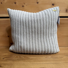 Lade das Bild in den Galerie-Viewer, Kissenbezug DUNE - Peter Dahlenburg