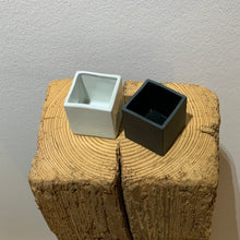 Lade das Bild in den Galerie-Viewer, Cube - Minis aus Porzellan