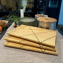 Lade das Bild in den Galerie-Viewer, Serviertablett und Schneidebrett - von SEEHOLZ Plan+Werk