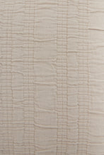Lade das Bild in den Galerie-Viewer, Kissen und Tagesdecke aus weicher Baumwolle - von Peter Dahlenburg