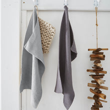Lade das Bild in den Galerie-Viewer, Strickhandtücher - von Peter Dahlenburg