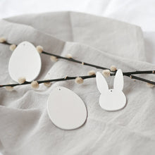 Lade das Bild in den Galerie-Viewer, Holzanhänger Eier - weiß von Eulenschnitt