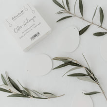 Lade das Bild in den Galerie-Viewer, Holzanhänger Eier - weiß von Eulenschnitt