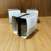 Lade das Bild in den Galerie-Viewer, MEER 80g Kräutersalz - Limitiertes Saisonprodukt - die Seemüllerin