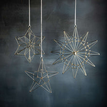 Lade das Bild in den Galerie-Viewer, Kaleidoskop - Sternanhänger aus goldfarbigen Metall