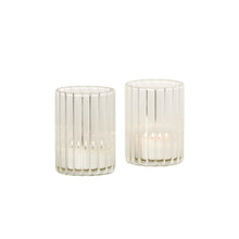 Lade das Bild in den Galerie-Viewer, Kerzenhalter Josefa - aus gewelltem Borosilikatglas von Raumgestalt