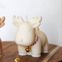 Lade das Bild in den Galerie-Viewer, Kerze Rentier