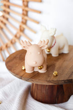 Lade das Bild in den Galerie-Viewer, Kerze Rentier