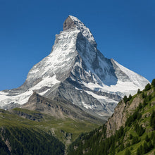Lade das Bild in den Galerie-Viewer, Berge Wasserkaraffe mit topographischem Design