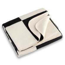 Lade das Bild in den Galerie-Viewer, Kuscheldecke Clara aus 100% Bio-Baumwolle von RIEMA