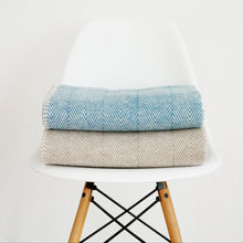 Lade das Bild in den Galerie-Viewer, Kuscheldecke Finn aus 100% Bio-Baumwolle von RIEMA