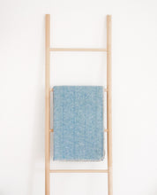 Lade das Bild in den Galerie-Viewer, Kuscheldecke Finn aus 100% Bio-Baumwolle von RIEMA