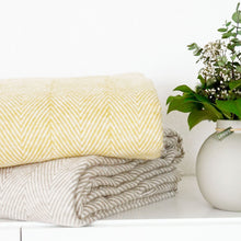 Lade das Bild in den Galerie-Viewer, Kuscheldecke Finn aus 100% Bio-Baumwolle von RIEMA