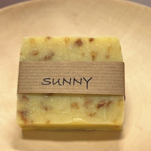 Lade das Bild in den Galerie-Viewer, Soaf sonst nix - die pure Seife aus dem Chiemgau