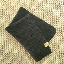 Lade das Bild in den Galerie-Viewer, Strickhandtücher - von Peter Dahlenburg