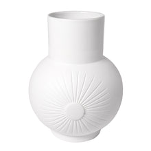 Lade das Bild in den Galerie-Viewer, Vase Cadiz - mit Sonnenmotiv aus weißem Porzellan