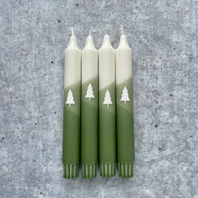 Lade das Bild in den Galerie-Viewer, Dip Dye Kerzen | Weihnachten Tanne olive | 4er Set