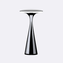 Lade das Bild in den Galerie-Viewer, ufo Tischlampe small - in-/outdoor - chic-mic