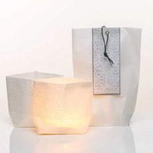 Lade das Bild in den Galerie-Viewer, Tüten voller Licht