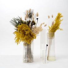 Lade das Bild in den Galerie-Viewer, Vasenset Josef - aus gewelltem Borosilikatglas von Raumgestalt