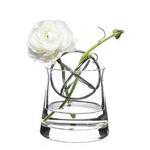Lade das Bild in den Galerie-Viewer, Sphere Vase - Born in Sweden