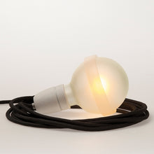 Lade das Bild in den Galerie-Viewer, Legelampe - Kultleuchte von Raumgestalt