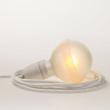 Lade das Bild in den Galerie-Viewer, Legelampe - Kultleuchte von Raumgestalt