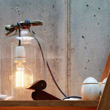Lade das Bild in den Galerie-Viewer, Glasglockenleuchte