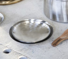 Lade das Bild in den Galerie-Viewer, Edelstahlschale Bea Mombaers