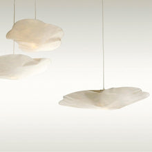 Lade das Bild in den Galerie-Viewer, Wolkenleuchte