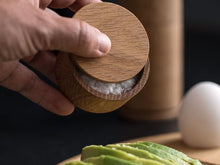 Lade das Bild in den Galerie-Viewer, Salzbehälter aus Holz - Salt me