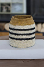 Lade das Bild in den Galerie-Viewer, Kasba - Topf aus Naturfasern H18 cm
