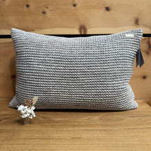 Lade das Bild in den Galerie-Viewer, Kissenbezug WAVE - Peter Dahlenburg
