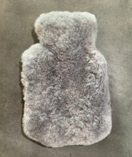 Lade das Bild in den Galerie-Viewer, kuschelige Wärmflaschen - Peter Dahlenburg
