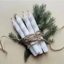 Lade das Bild in den Galerie-Viewer, Dip Dye Kerzen | Swirl beige | 4er Set
