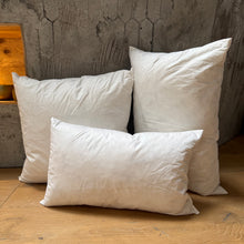 Lade das Bild in den Galerie-Viewer, Kissen Inlett
