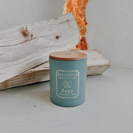 BAVANDLE - a Bavarian Candle Zepp - Soje Kerze mit dem Duft von Holunderblüten und Kiefer