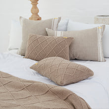 Lade das Bild in den Galerie-Viewer, Kissen und Decken im Design FISHING NET von Peter Dahlenburg
