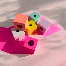 Lade das Bild in den Galerie-Viewer, Kerzenhalter Flipper Cube - Pinkstories
