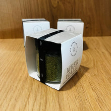 Lade das Bild in den Galerie-Viewer, MEER 80g Kräutersalz - Limitiertes Saisonprodukt - die Seemüllerin
